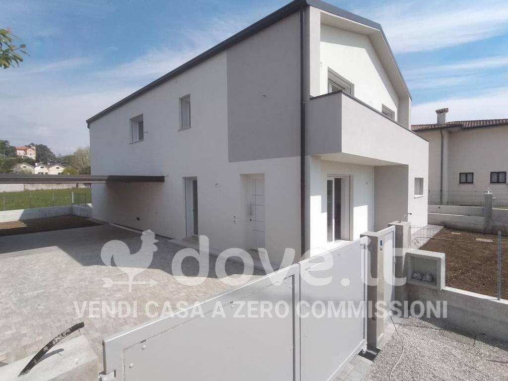 casa indipendente in vendita a Fonte