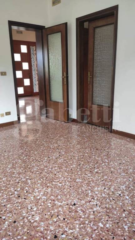 casa indipendente in vendita a Fonte