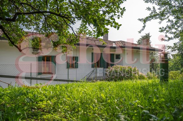 casa indipendente in vendita a Fonte