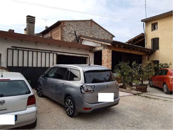casa indipendente in vendita a Fonte