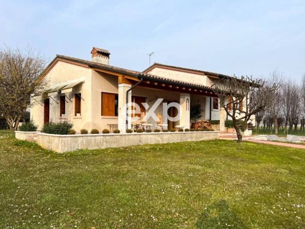 casa indipendente in vendita a Fonte