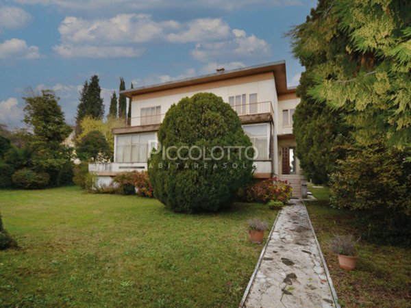 casa indipendente in vendita a Fonte