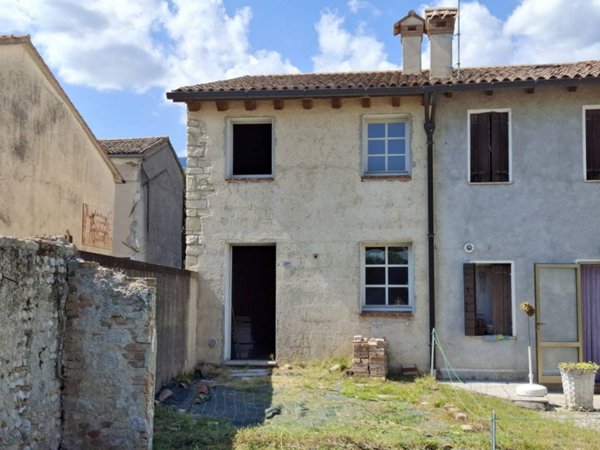 casa indipendente in vendita a Fonte