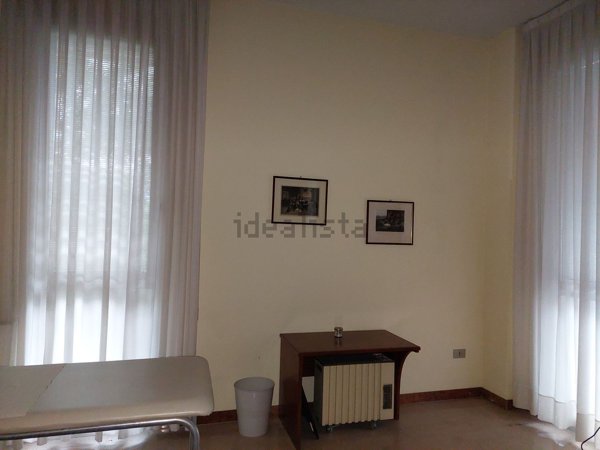 ufficio in vendita a Fonte