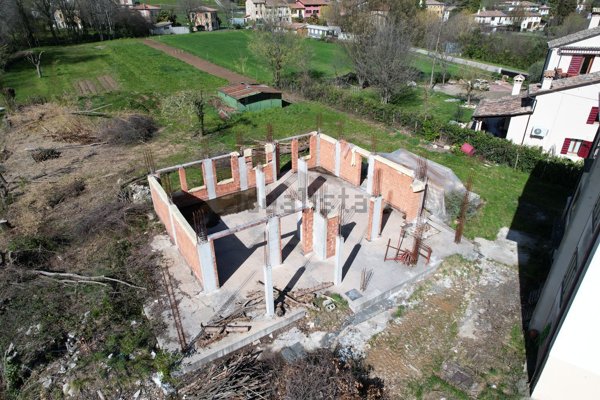 casa indipendente in vendita a Fonte