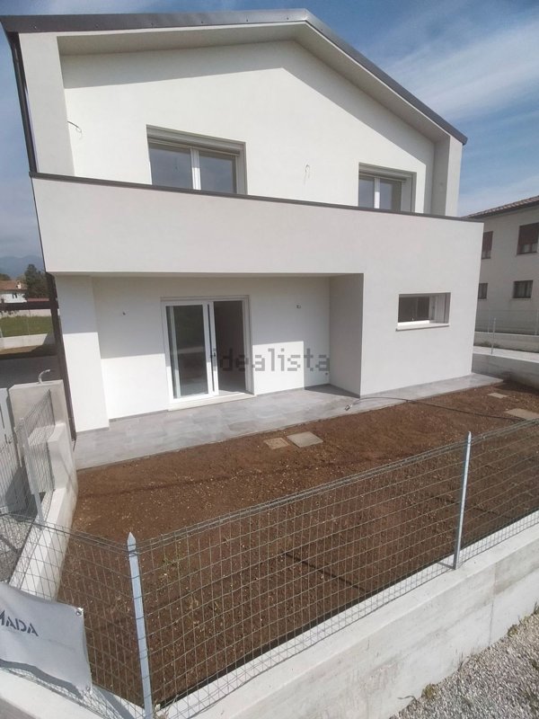 casa indipendente in vendita a Fonte