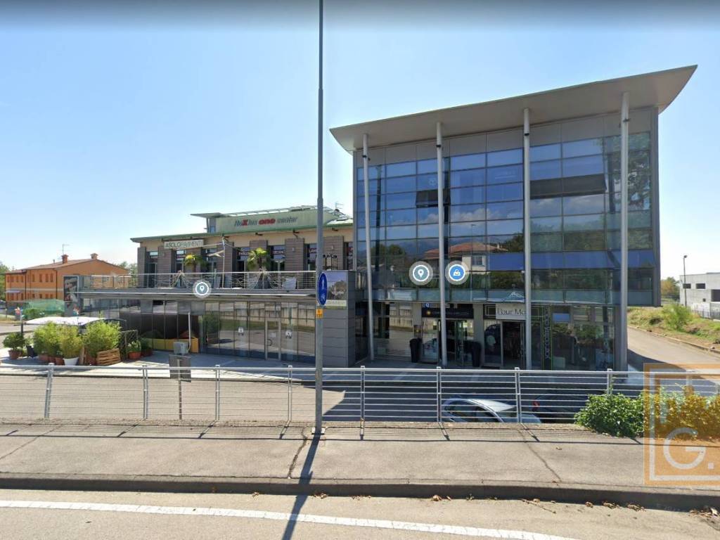 ufficio in vendita a Fonte