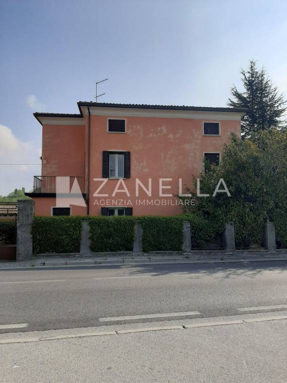 casa indipendente in vendita a Fonte