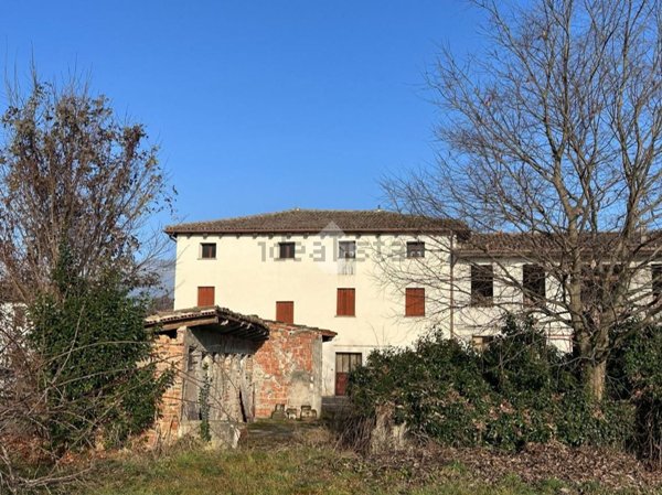 casa indipendente in vendita a Fonte