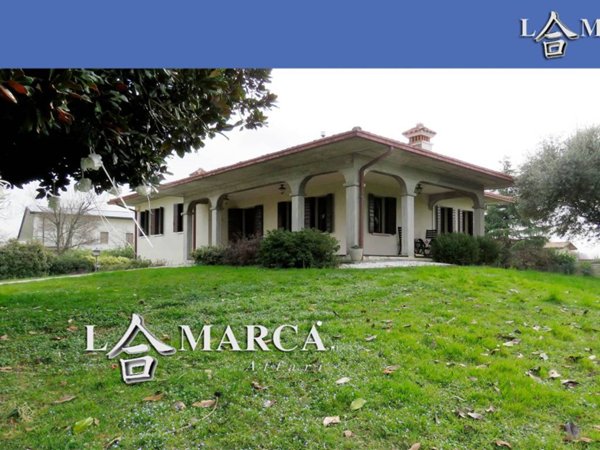 casa indipendente in vendita a Fonte