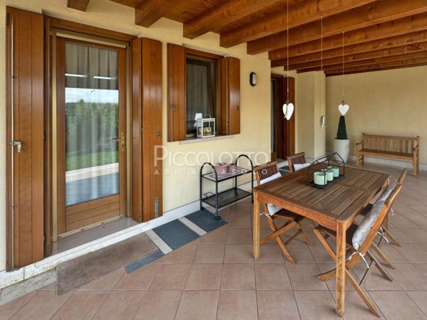 casa indipendente in vendita a Fonte