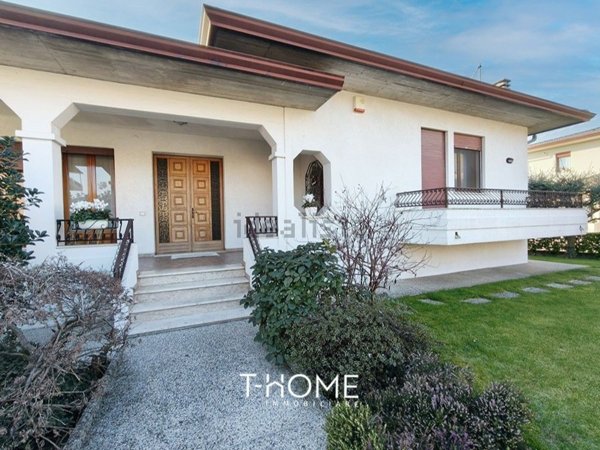 casa indipendente in vendita a Fonte