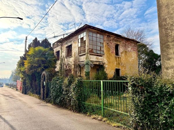 casa indipendente in vendita a Fonte