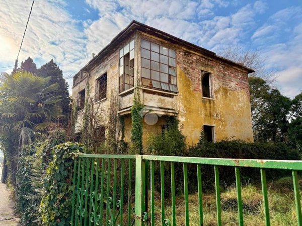casa indipendente in vendita a Fonte