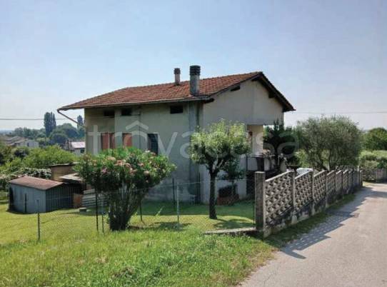 casa indipendente in vendita a Fonte