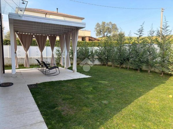 casa indipendente in vendita a Fonte