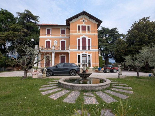 casa indipendente in vendita a Fonte