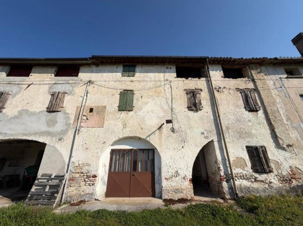 casale in vendita a Fonte