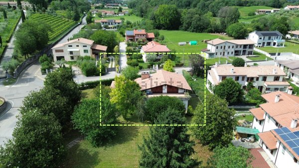casa indipendente in vendita a Fonte