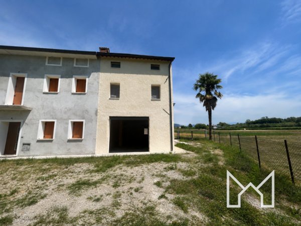 casa indipendente in vendita a Fonte