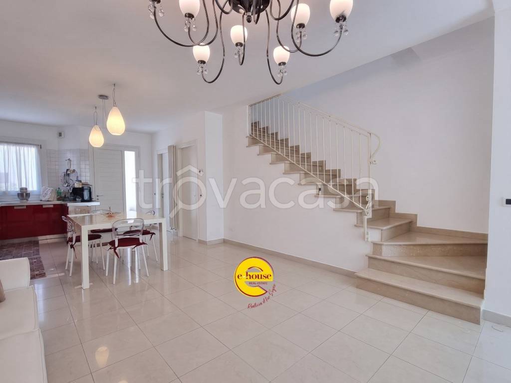 casa indipendente in vendita a Fonte