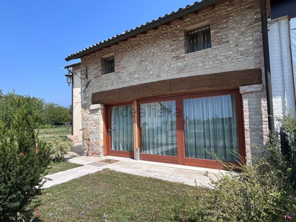 casa indipendente in vendita a Fonte