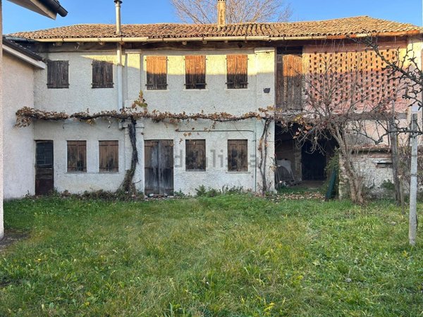 casale in vendita a Fonte
