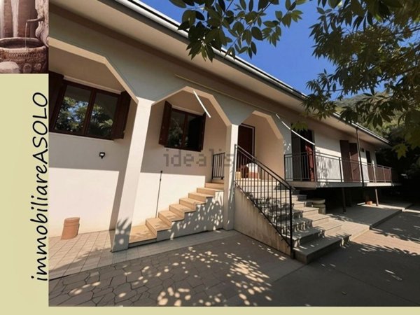casa indipendente in vendita a Fonte