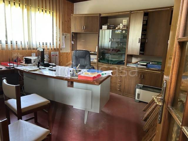 locale commerciale in vendita a Fregona