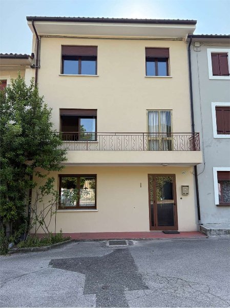 appartamento in vendita a Fregona in zona Osigo