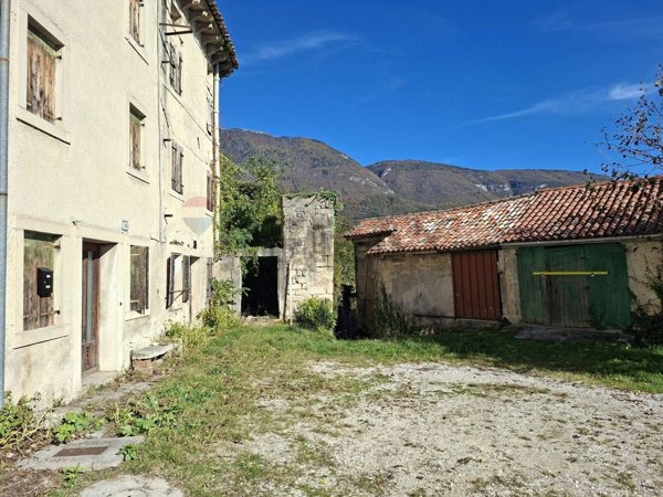 casale in vendita a Fregona in zona Breda