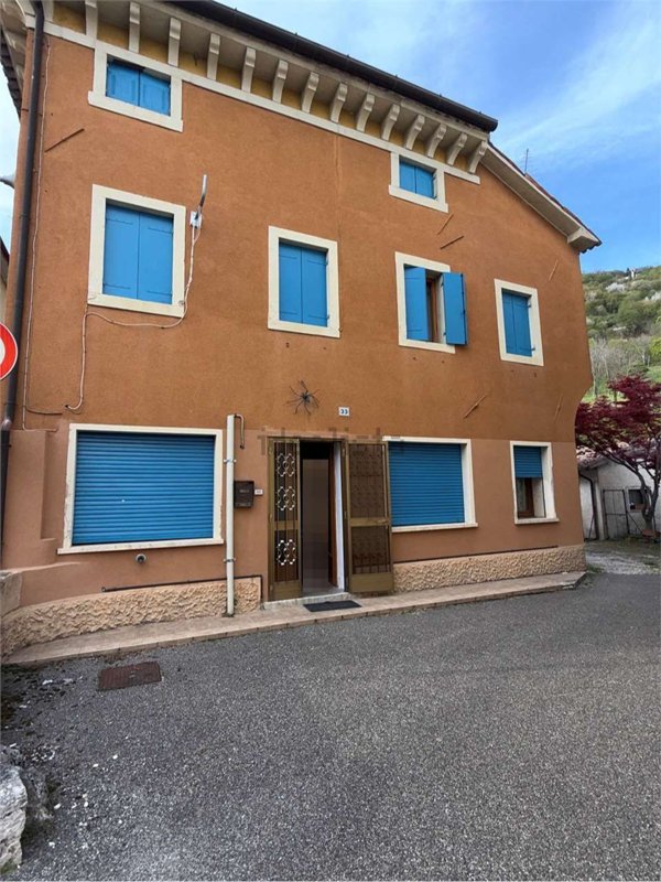 casa indipendente in vendita a Fregona in zona Osigo