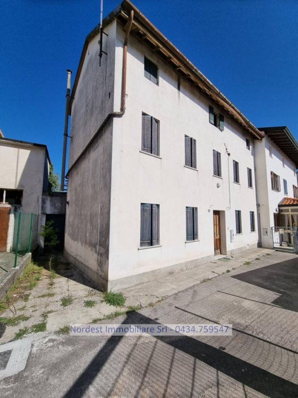 casa indipendente in vendita a Gaiarine in zona Francenigo