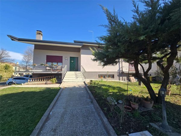 casa indipendente in vendita a Gaiarine