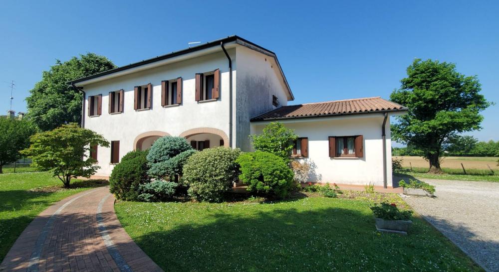 casa indipendente in vendita a Gaiarine