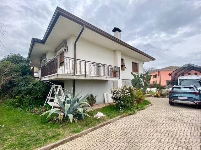 casa indipendente in vendita a Gaiarine