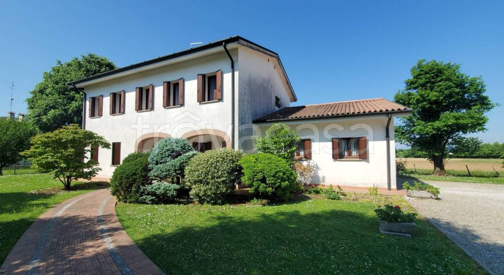 casa indipendente in vendita a Gaiarine