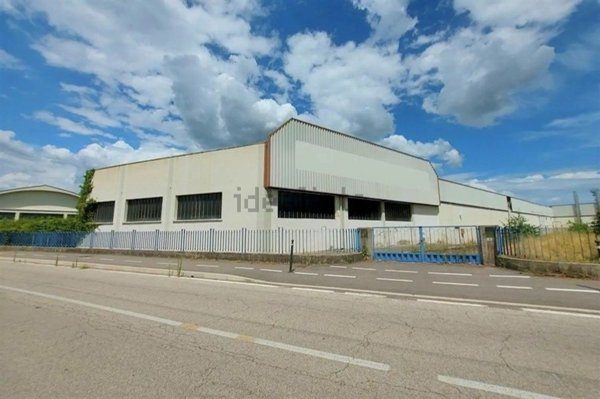 locale di sgombero in vendita a Gaiarine