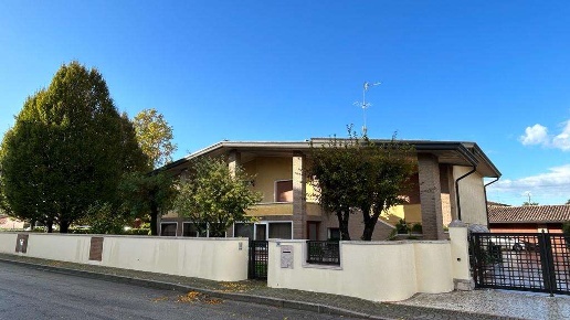 casa indipendente in vendita a Gaiarine