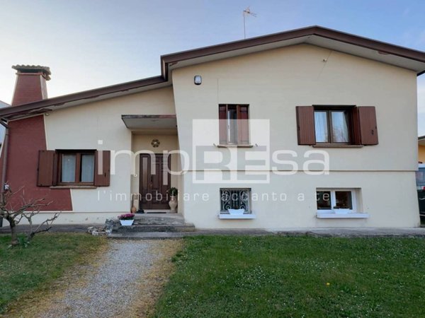 casa indipendente in vendita a Gaiarine in zona Albina