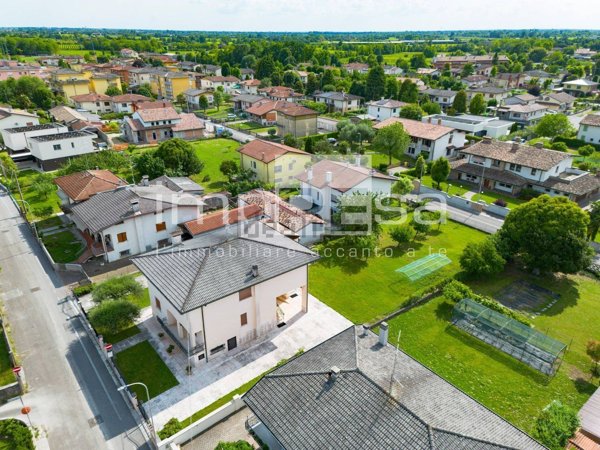 casa indipendente in vendita a Gaiarine