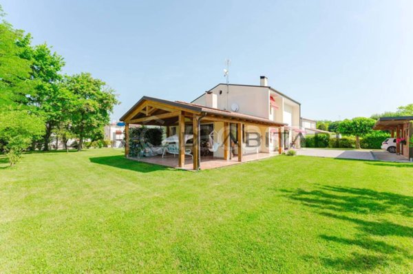 casa indipendente in vendita a Gaiarine in zona Campomolino