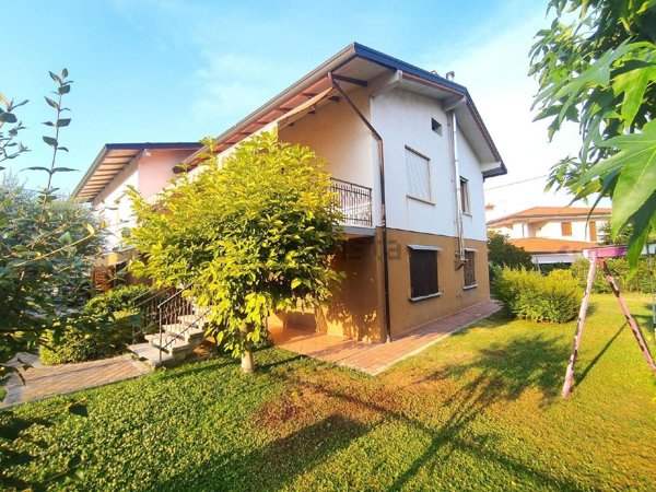 casa indipendente in vendita a Gaiarine in zona Francenigo
