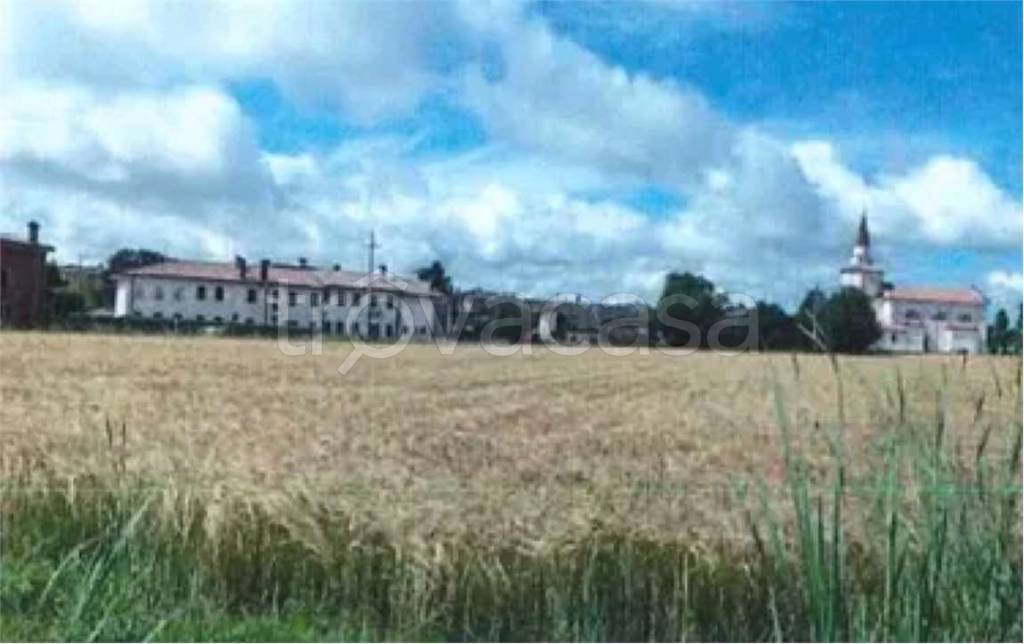 terreno edificabile in vendita a Giavera del Montello in zona Cusignana