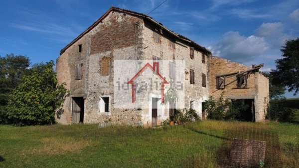 appartamento in vendita a Giavera del Montello