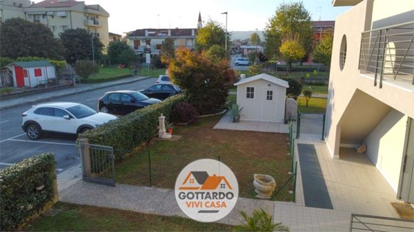 appartamento in vendita a Giavera del Montello in zona Cusignana