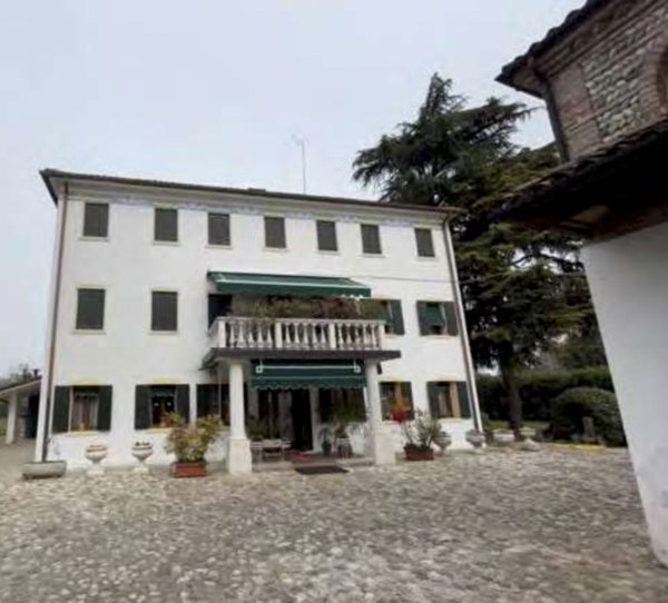 casa indipendente in vendita a Giavera del Montello in zona Cusignana
