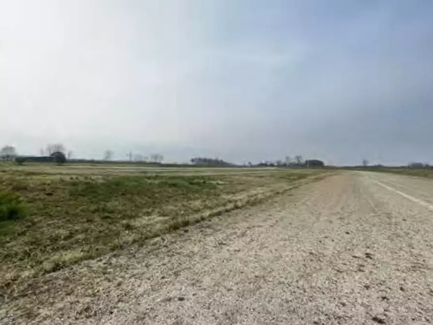 terreno agricolo in vendita a Giavera del Montello in zona Cusignana