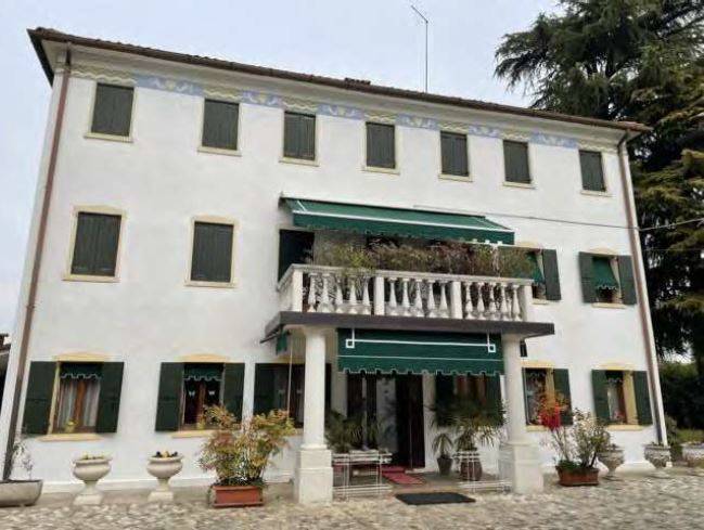 casa indipendente in vendita a Giavera del Montello in zona Cusignana