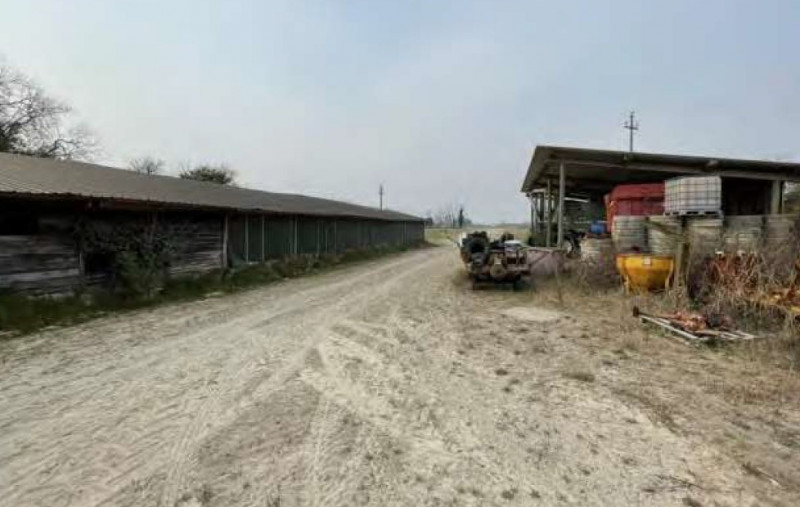 terreno edificabile in vendita a Giavera del Montello